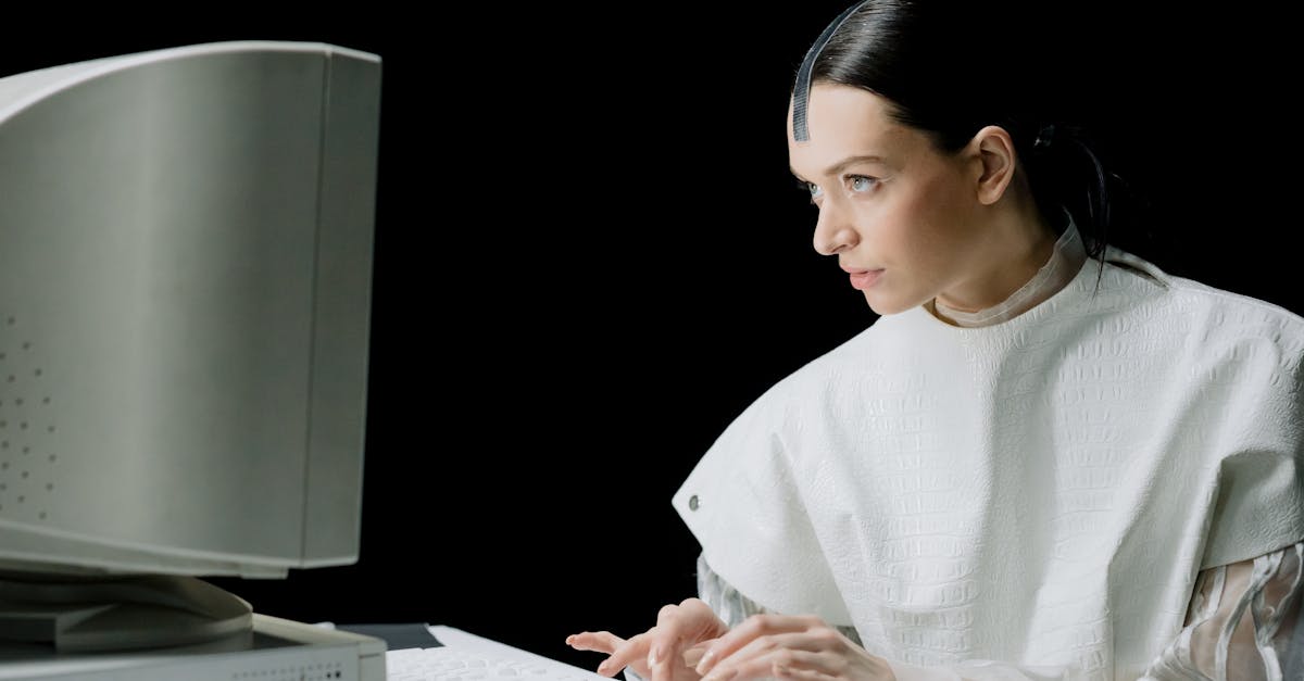 熊猫ip实名账号：女士服装购买平台