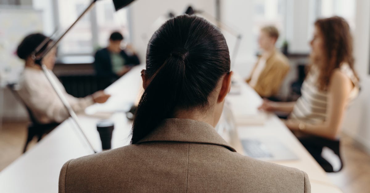 腾讯云国际站实名账号:流量卡的退换货政策和费用