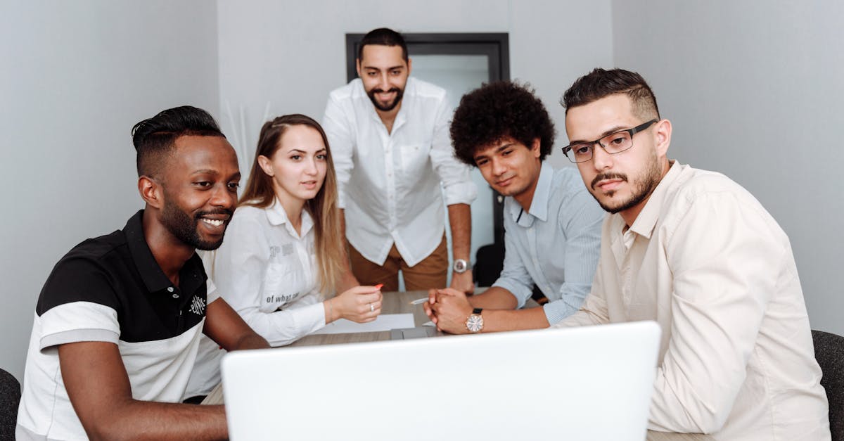 如何在社区营销中利用参与者？